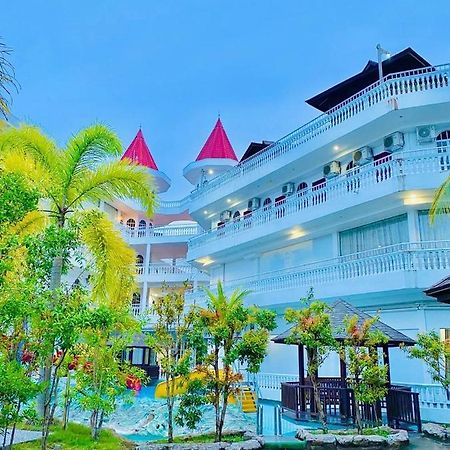 Landcons Hotel & Resort Langkawi Bagian luar foto