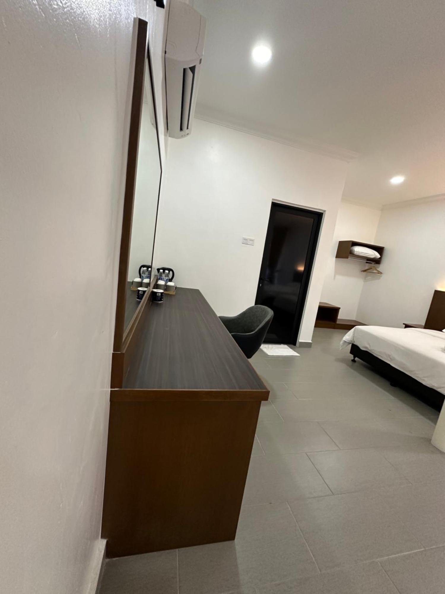 Landcons Hotel & Resort Langkawi Bagian luar foto